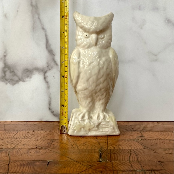 Vintage Belleek Ireland Porcelain Great Horned Owl Figural Vase ๐ฆ - Picture 8 of 8